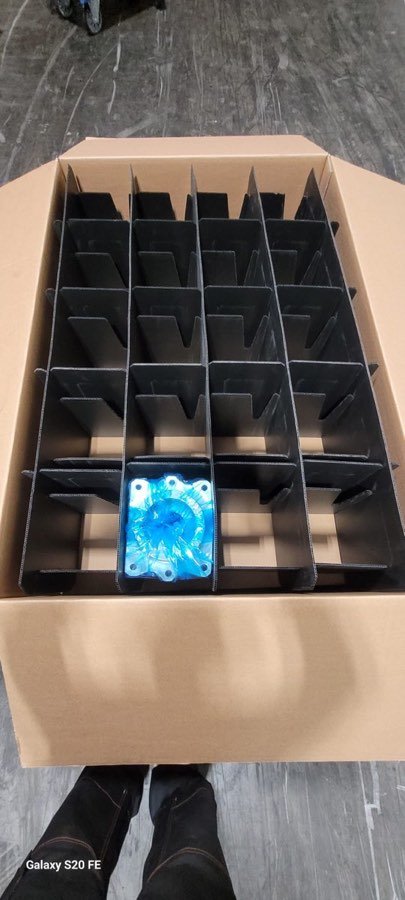 Foldable compartments